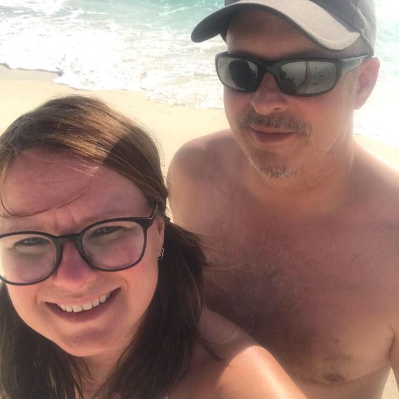 Meet your Posher, Hope - Picture 1 of 2